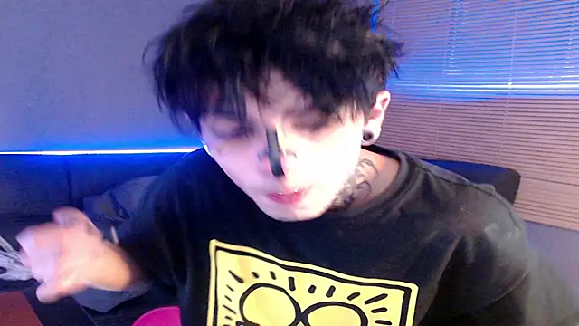 Snapshot of Andy_bapho chatting on September 2025 02:33:02 AM Andy bapho online show from September 2025 02:33:02 AM