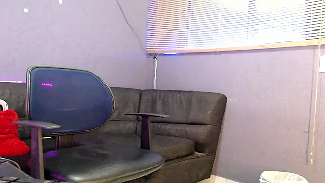 Snapshot of Andy_bapho chatting on October 2025 02:18:02 PM Andy bapho online show from October 2025 02:18:02 PM