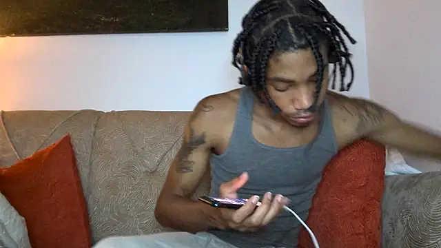 Snapshot of Skinnyblackman chatting on November 2025 04:00:02 AM Skinnyblackman online show from November 2025 04:00:02 AM