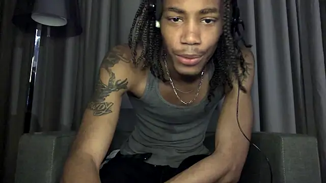 Snapshot of Skinnyblackman chatting on January 2026 04:48:01 AM Skinnyblackman online show from January 2026 04:48:01 AM