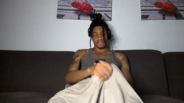 Snapshot of Skinnyblackman chatting on January 2026 03:34:02 AM Skinnyblackman online show from January 2026 03:34:02 AM