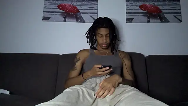 Snapshot of Skinnyblackman chatting on January 2026 01:10:02 AM Skinnyblackman online show from January 2026 01:10:02 AM