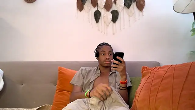 Snapshot of Skinnyblackman chatting on February 2026 05:08:02 AM Skinnyblackman online show from February 2026 05:08:02 AM