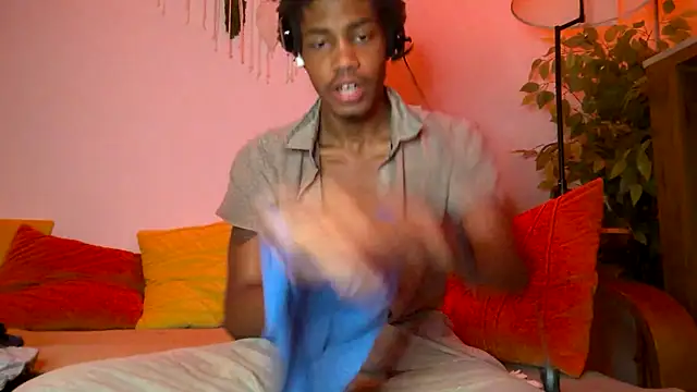 Snapshot of Skinnyblackman chatting on March 2026 06:09:02 AM Skinnyblackman online show from March 2026 06:09:02 AM