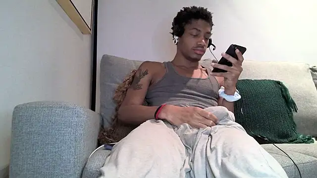 Snapshot of Skinnyblackman chatting on March 2026 06:06:02 AM Skinnyblackman online show from March 2026 06:06:02 AM