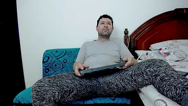 ambar jacksonn online show from June 2026 09:28:02 PM