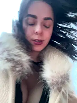 Alicia Hot1 online show from December 2025 04:35:02 PM