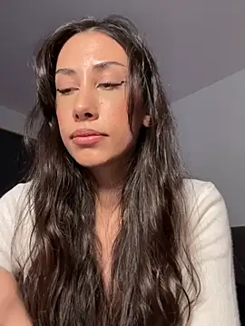 Sophiehii online show from August 2026 04:11:01 PM