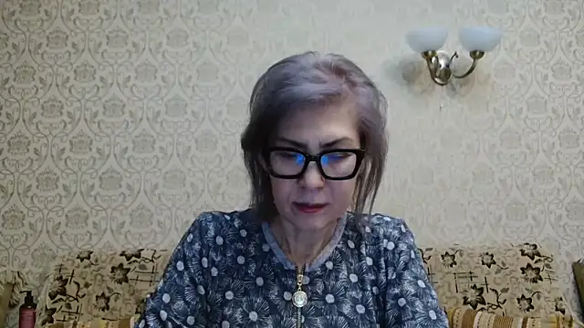 Snapshot of Elegant00Lady chatting on October 2025 05:10:02 PM Elegant00Lady online show from October 2025 05:10:02 PM