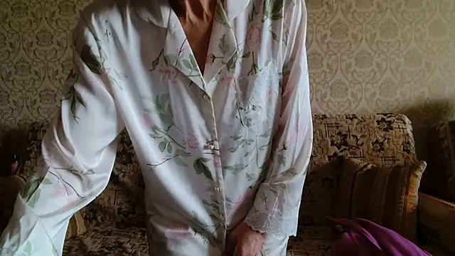 Snapshot of Elegant00Lady chatting on October 2025 05:50:02 AM Elegant00Lady online show from October 2025 05:50:02 AM