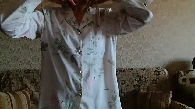 Snapshot of Elegant00Lady chatting on October 2025 06:10:01 AM Elegant00Lady online show from October 2025 06:10:01 AM