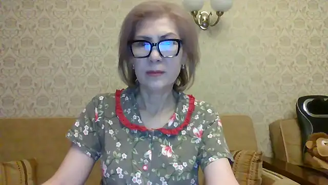 Elegant00Lady online show from June 2026 04:22:02 PM
