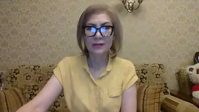 Elegant00Lady online show from July 2026 04:39:33 PM