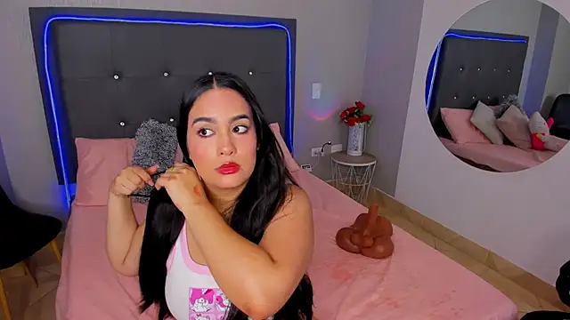 Snapshot of emma_lye chatting on March 2025 12:53:01 AM emma lye online show from March 2025 12:53:01 AM