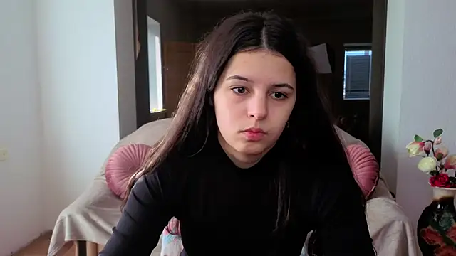 Molly Owens online show from September 2025 05:53:02 AM