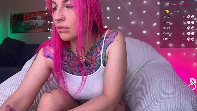 Tanya Acid online show from June 2026 05:05:02 AM
