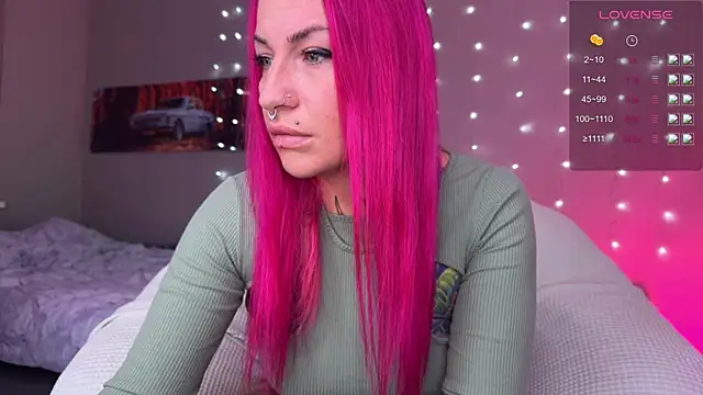 Snapshot of Tanya_Acid chatting on July 2026 04:39:02 AM Tanya Acid online show from July 2026 04:39:02 AM