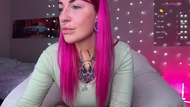 Snapshot of Tanya_Acid chatting on July 2026 09:14:02 AM Tanya Acid online show from July 2026 09:14:02 AM