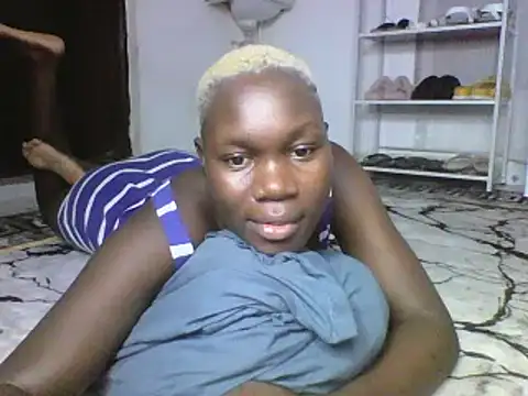 Snapshot of sexyqueen02 chatting on March 2025 05:00:02 AM sexyqueen02 online show from March 2025 05:00:02 AM