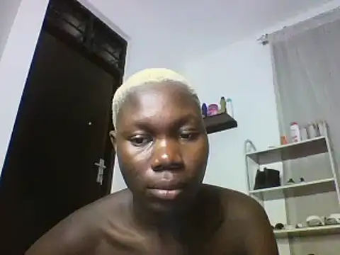 Snapshot of sexyqueen02 chatting on March 2025 02:14:02 AM sexyqueen02 online show from March 2025 02:14:02 AM