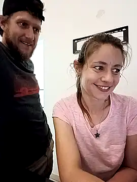 Missmesexycouple69 online show from November 2025 03:33:01 PM