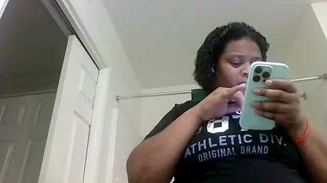 Prettynthick12 online show from February 2026 04:31:01 AM