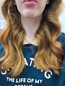 Snapshot of MayaSolar chatting on February 2026 06:48:01 PM MayaSolar online show from February 2026 06:48:01 PM