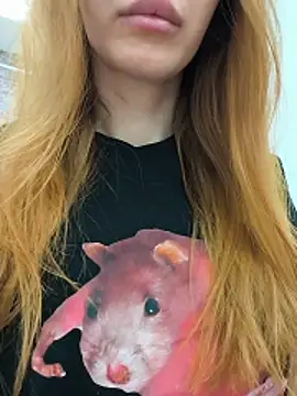 Snapshot of MayaSolar chatting on March 2026 12:32:01 PM MayaSolar online show from March 2026 12:32:01 PM