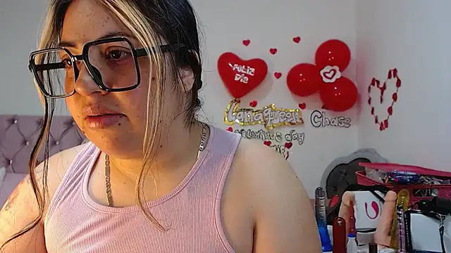 lanaqueen699 online show from February 2025 03:30:02 PM