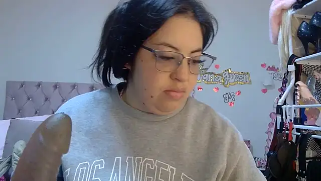 lanaqueen699 online show from June 2026 12:19:02 PM