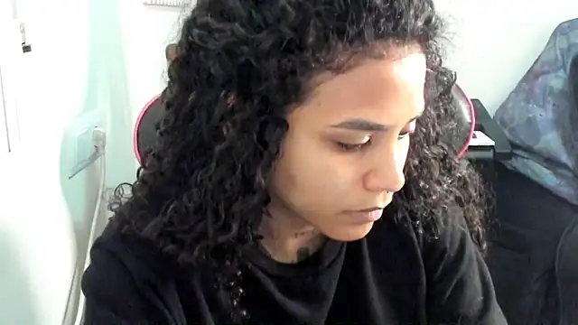 Snapshot of Ama_music chatting on April 2026 11:47:02 AM Ama music online show from April 2026 11:47:02 AM