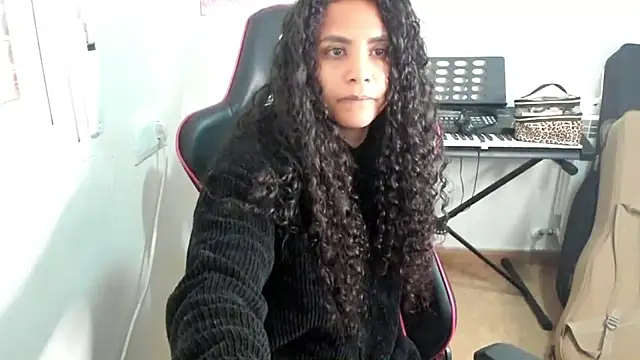 Snapshot of Ama_music chatting on May 2026 02:35:02 PM Ama music online show from May 2026 02:35:02 PM