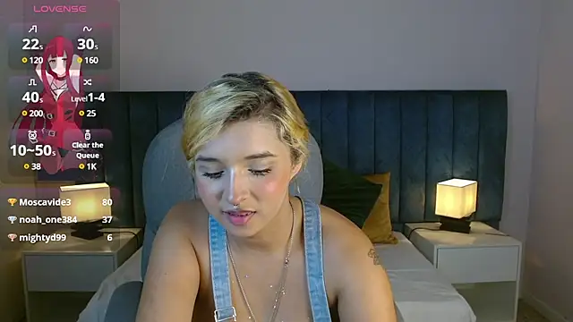 Snapshot of april_bunnyy chatting on January 2025 10:24:01 PM april bunnyy online show from January 2025 10:24:01 PM
