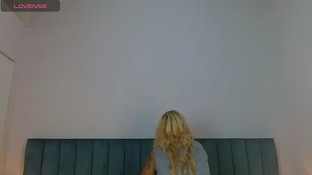 Snapshot of april_bunnyy chatting on January 2025 07:49:02 PM april bunnyy online show from January 2025 07:49:02 PM