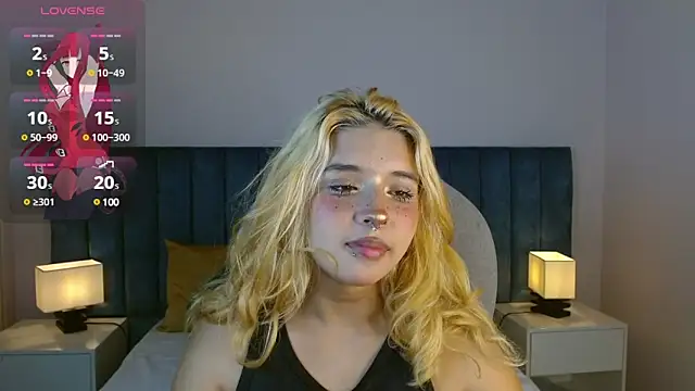 Snapshot of april_bunnyy chatting on February 2025 08:17:02 PM april bunnyy online show from February 2025 08:17:02 PM