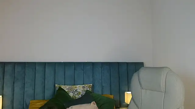 Snapshot of april_bunnyy chatting on March 2025 01:43:02 AM april bunnyy online show from March 2025 01:43:02 AM