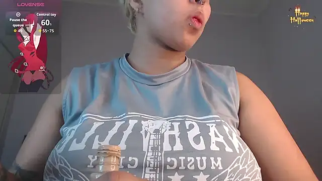 Snapshot of april_bunnyy chatting on November 2025 05:13:01 PM april bunnyy online show from November 2025 05:13:01 PM