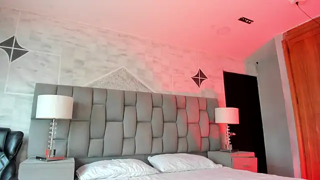 Melany Luv online show from February 2026 09:11:01 PM