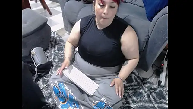 Snapshot of amydeepqueen chatting on July 2026 03:03:02 PM amydeepqueen online show from July 2026 03:03:02 PM