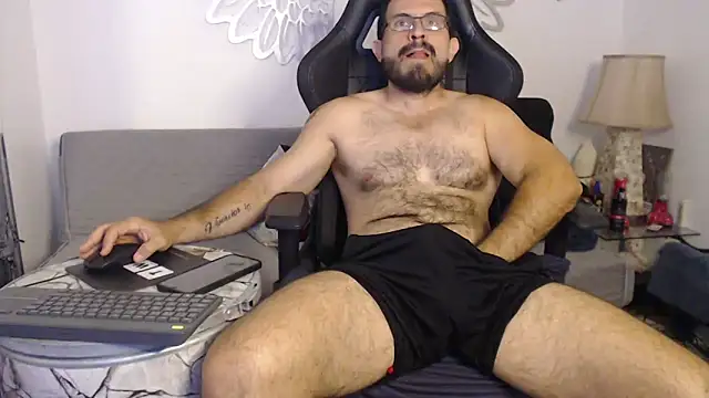 Snapshot of SbasTone_Muscle chatting on March 2026 03:05:04 PM SbasTone Muscle online show from March 2026 03:05:04 PM