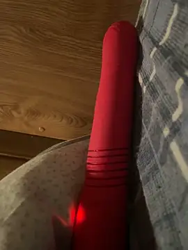 Snapshot of Nicky-98 chatting on February 2025 11:48:01 PM Nicky-98 online show from February 2025 11:48:01 PM