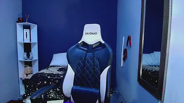 AmorMia online show from March 2025 07:46:02 PM