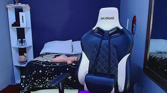 AmorMia online show from March 2025 10:37:02 PM