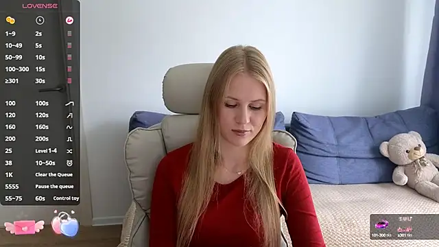 Snapshot of IsabelAllen chatting on September 2025 10:06:02 AM IsabelAllen online show from September 2025 10:06:02 AM