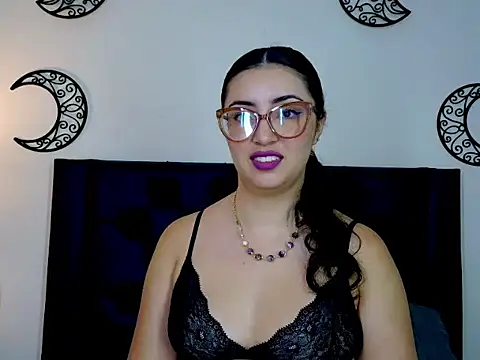 EvoletFMK online show from September 2025 06:00:01 PM