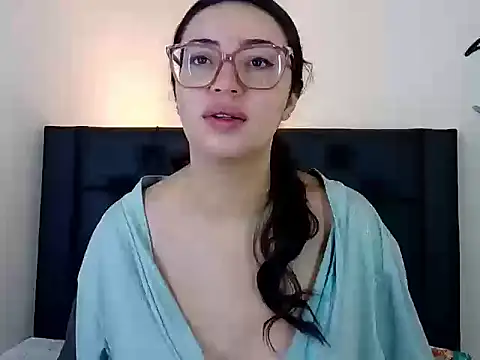 EvoletFMK online show from March 2026 10:17:02 AM