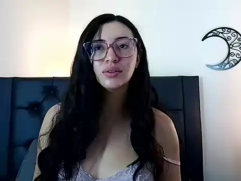 EvoletFMK online show from March 2026 05:23:02 PM