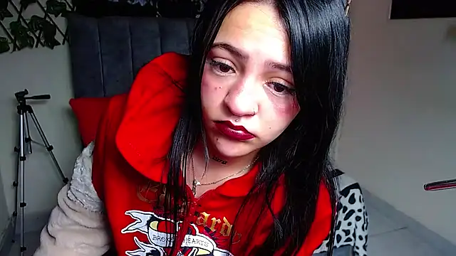 Violettasquirt online show from June 2026 01:59:01 PM