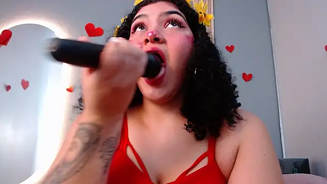 fabiana hot couple online show from February 2025 07:54:02 PM