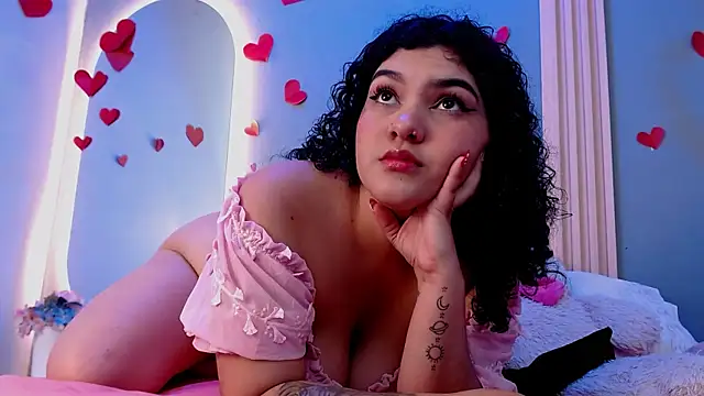 fabiana hot couple online show from February 2025 07:50:02 PM